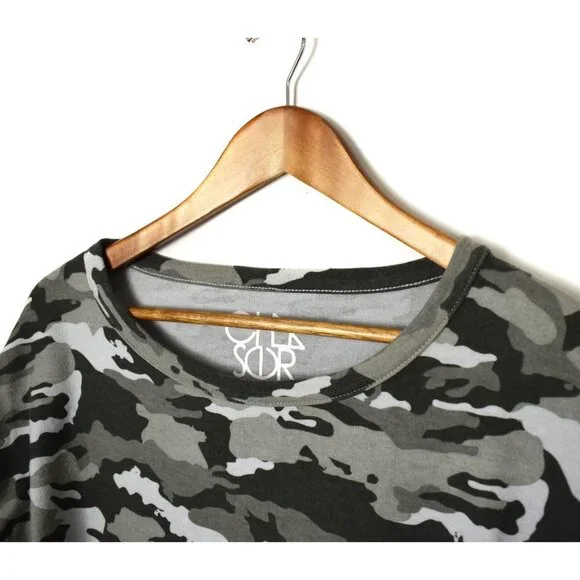 Chaser Camouflage Cozy Pullover Knit Top Size Medium - Picture 5 of 10